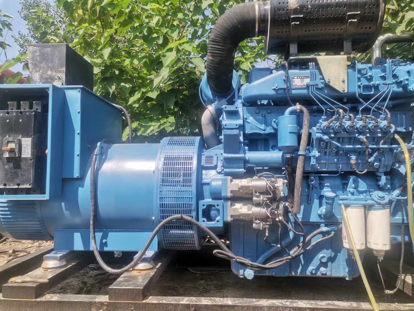 新安详细说明降低 800kW 柴油发电机输出电流波动的方法