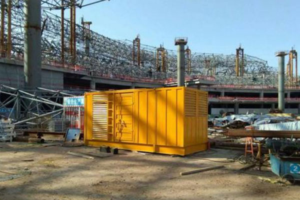 新安发电机出租如何判断空气滤清器是否需要更换？
