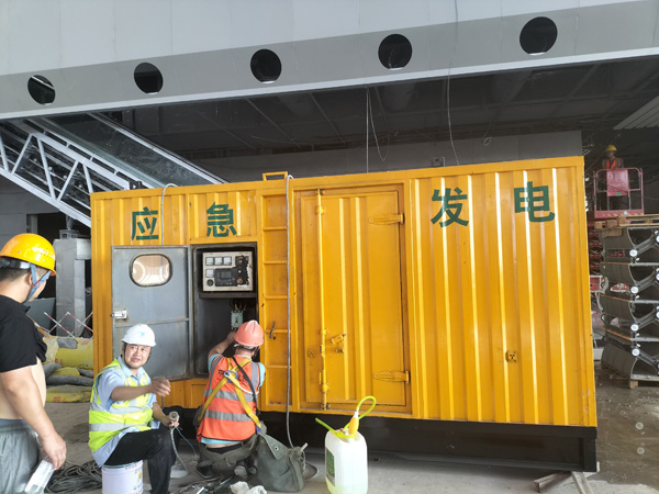 新安怎样判断空气滤清器是否需要更换？